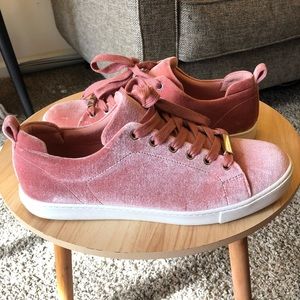 Aldo pink velvet woman’s 8.5 sneakers